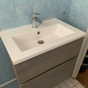 Installation d’un nouveau lavabo